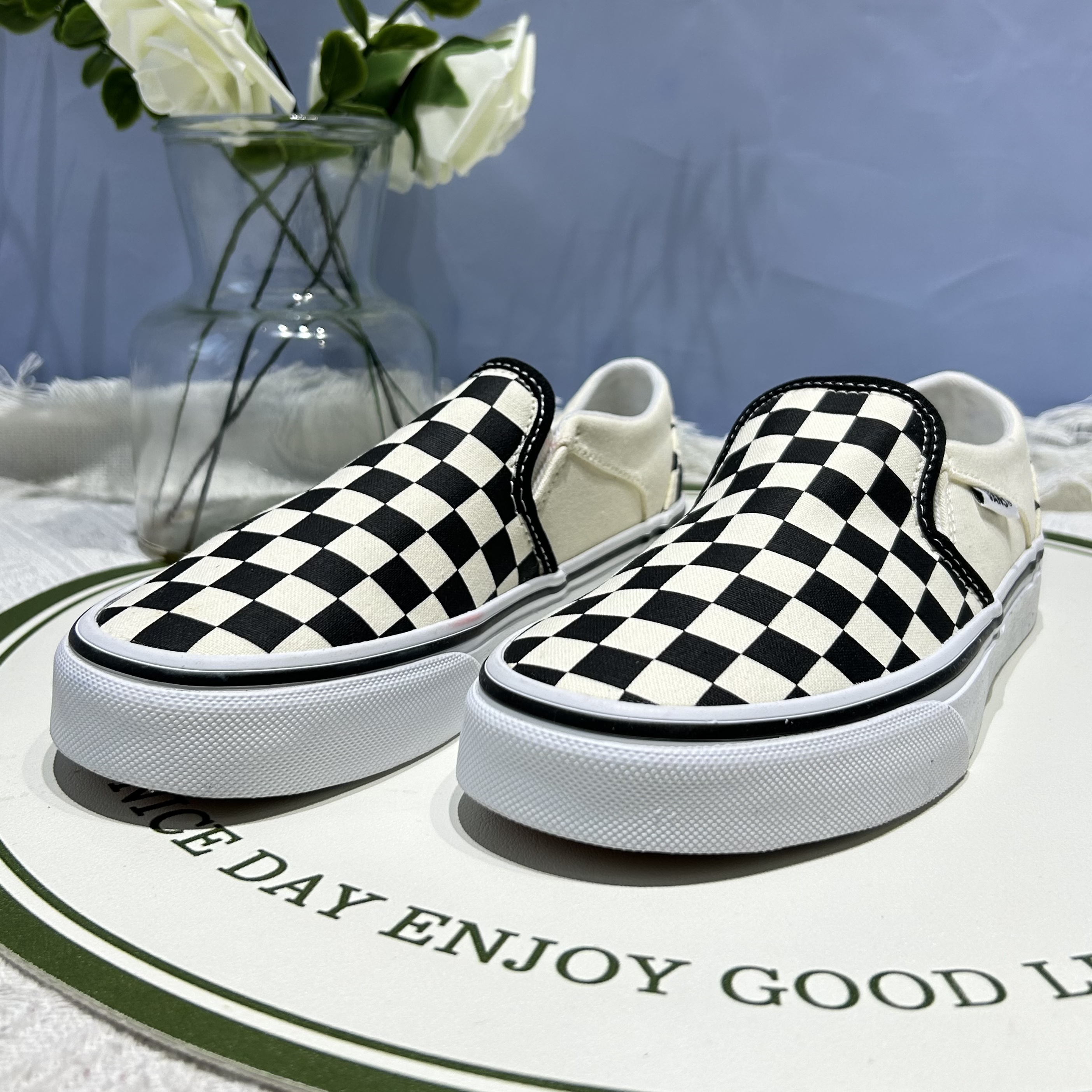 Vans Slip-on Asher经典黑白棋盘格女款一脚蹬板鞋子VN000VOSAPK