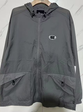VANS夏季灰色字母百搭舒适情侣款休闲连帽防晒衣外套VN000NM5AF1