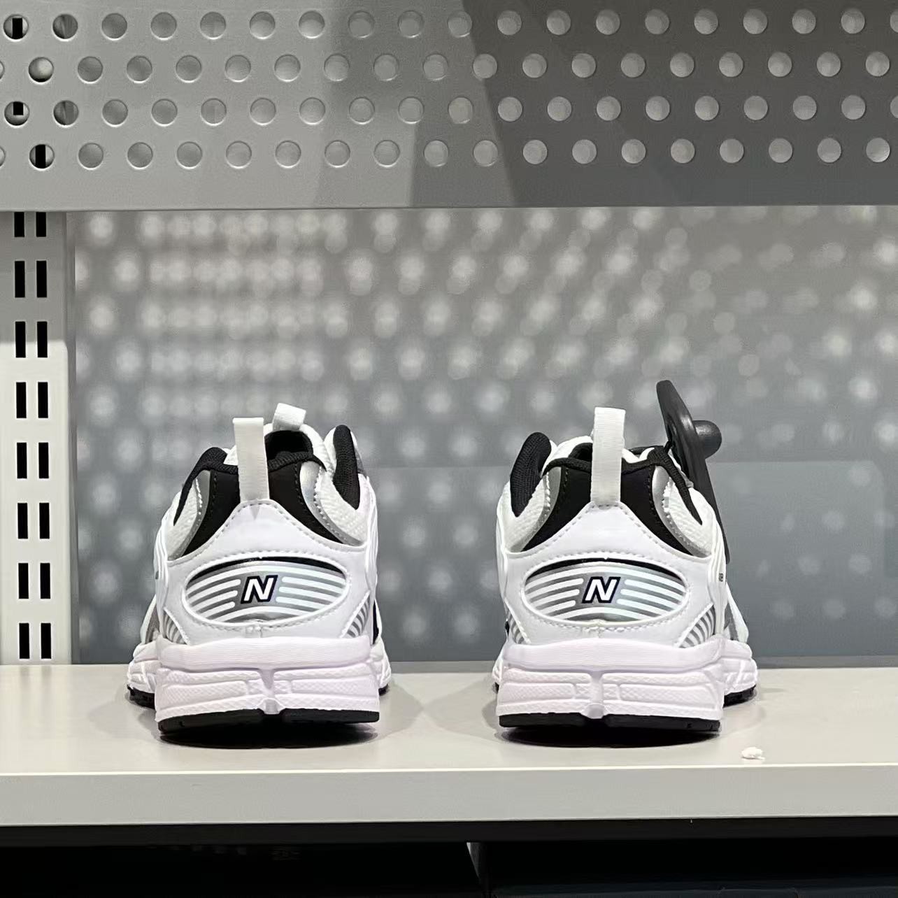 NewBalance408系列白银男款复古百搭运动透气休闲跑步鞋 ML408WB