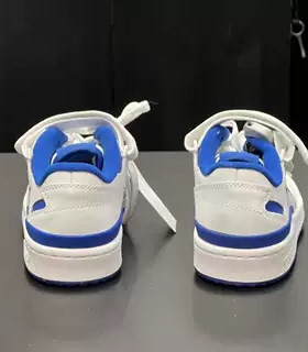 阿迪达斯三叶草FORUM LOW女子低帮运动鞋白蓝魔术贴板鞋 FY7974