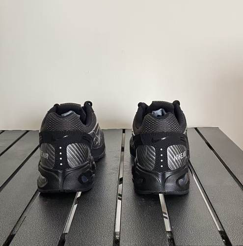 耐克时尚运动休闲鞋系带