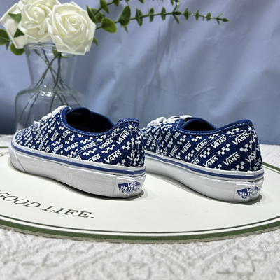 Vans Authentic海军蓝个性满印logo大童儿童低帮板鞋VN0A3UIVWH8