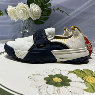 VN0A5JMC8R8 低帮跑步鞋 Vans Coast超轻防滑舒适百搭拼接男女同款