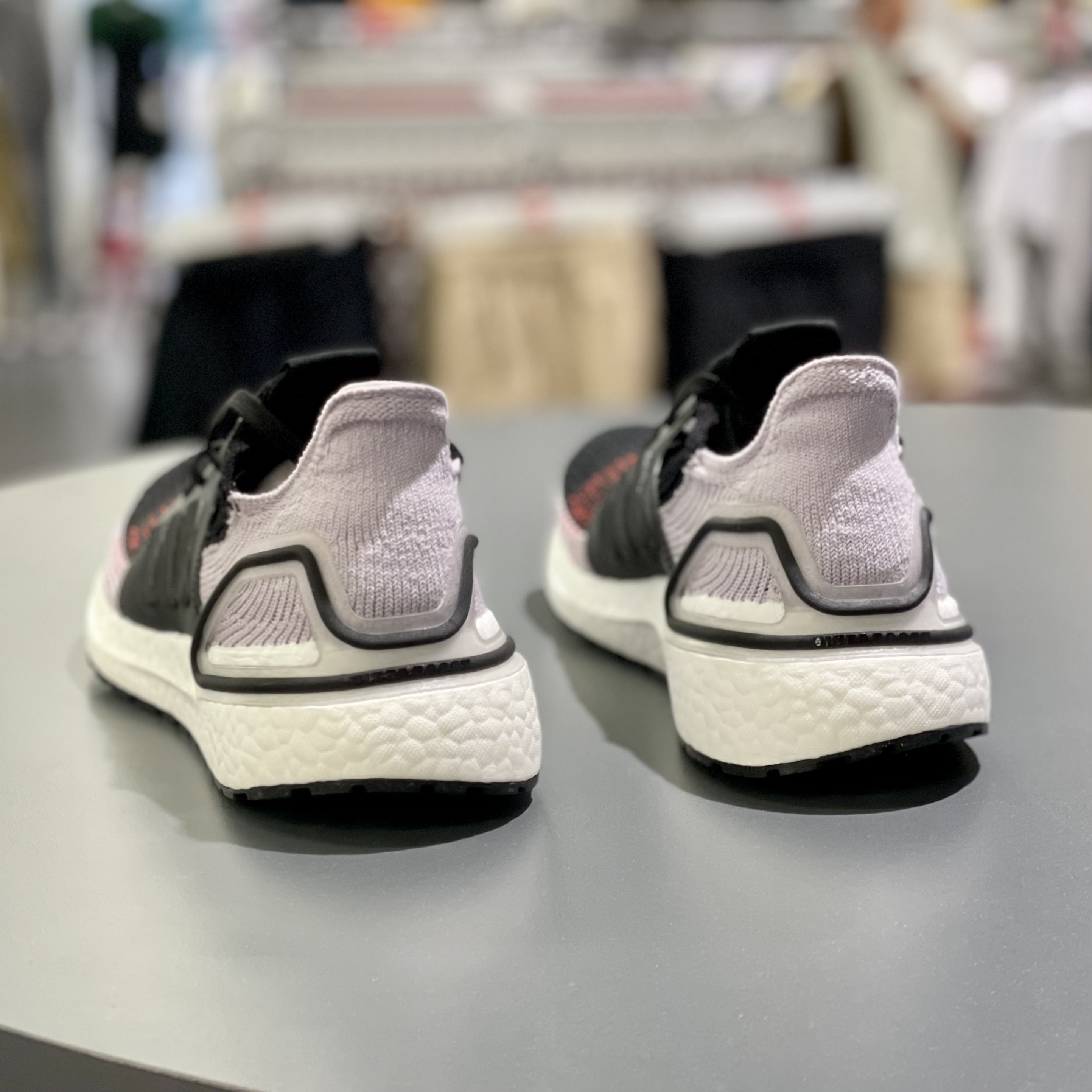 Adidas阿迪达斯Ultraboost19