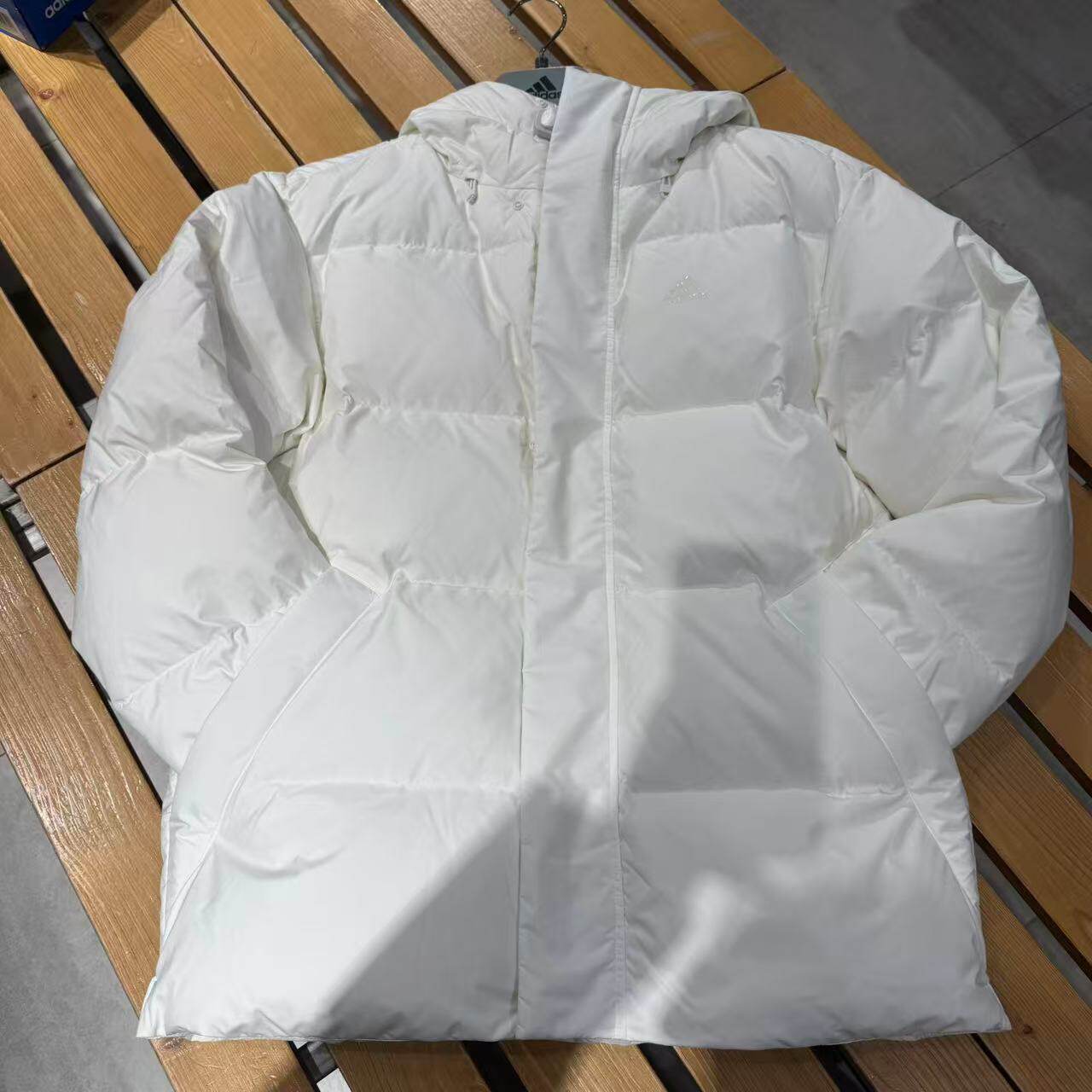 Adidas/阿迪达斯正品冬季男女新款经典保暖运动羽绒服外套IV7563