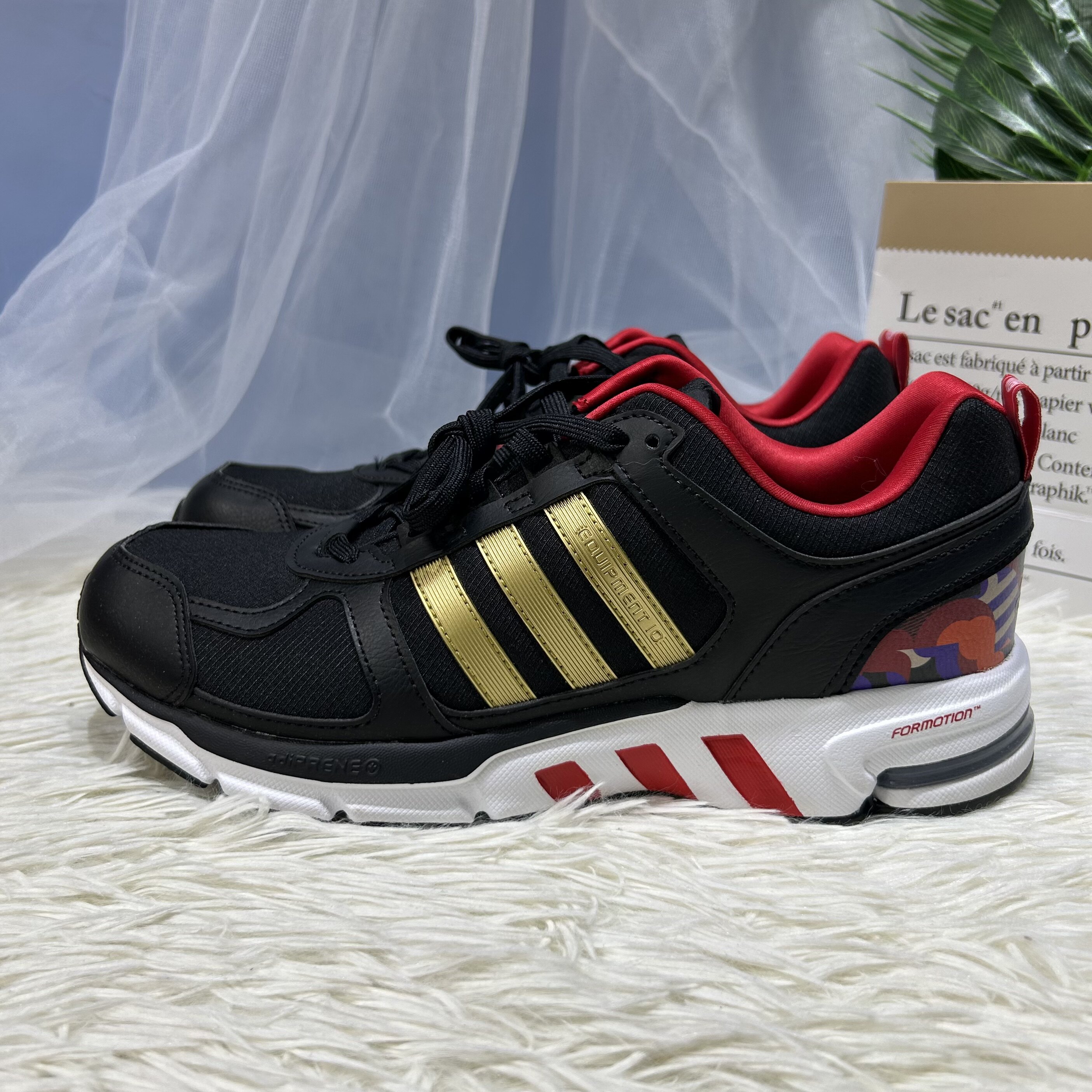 adidas/阿迪达斯 equipment 10时尚运动低帮跑步鞋男女同款gz7608