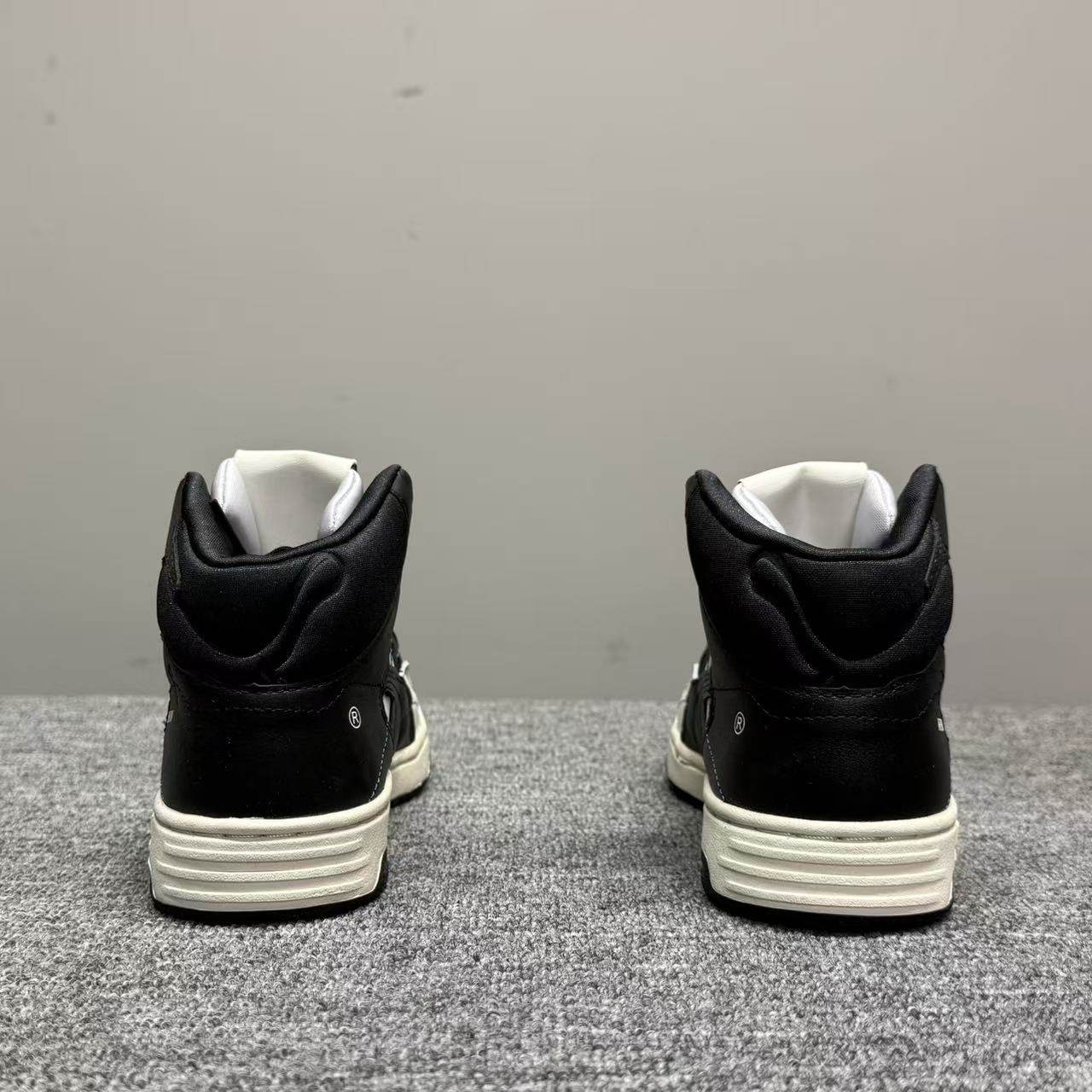 Puma彪马 Slipstream 女子断码清仓中帮百搭牛皮休闲板鞋382712