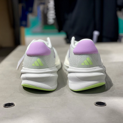 Adidas/阿迪达斯Supernova女子低帮透气耐磨运动跑步鞋IG8283
