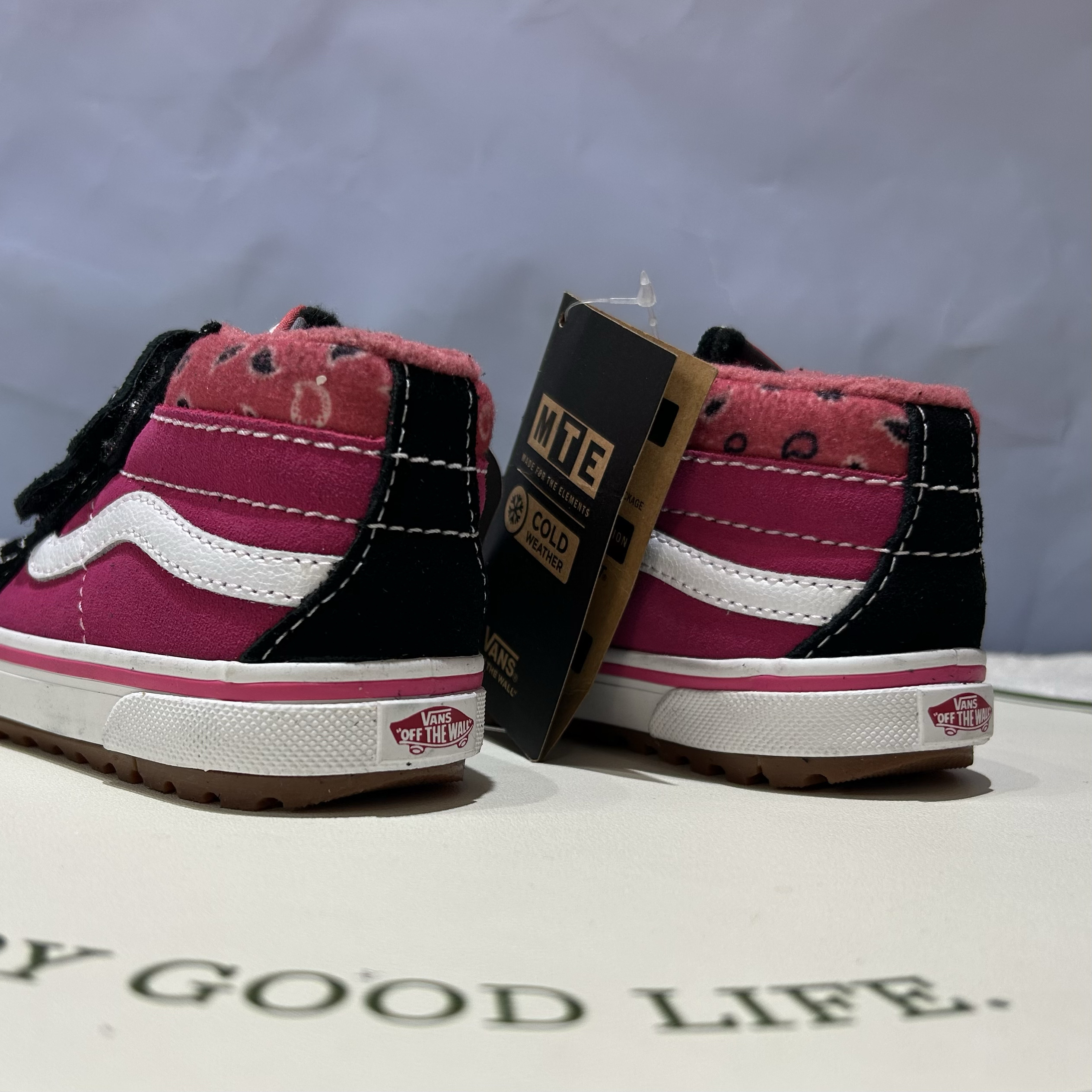 Vans Mte冬季加绒保暖防风防滑百搭儿童款高帮板鞋子VN0A5KRNB9P