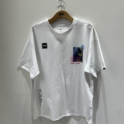 Vans男款左胸照片打印字母装饰图案纯色宽松短袖T恤衫VN0A7PZ8WHT