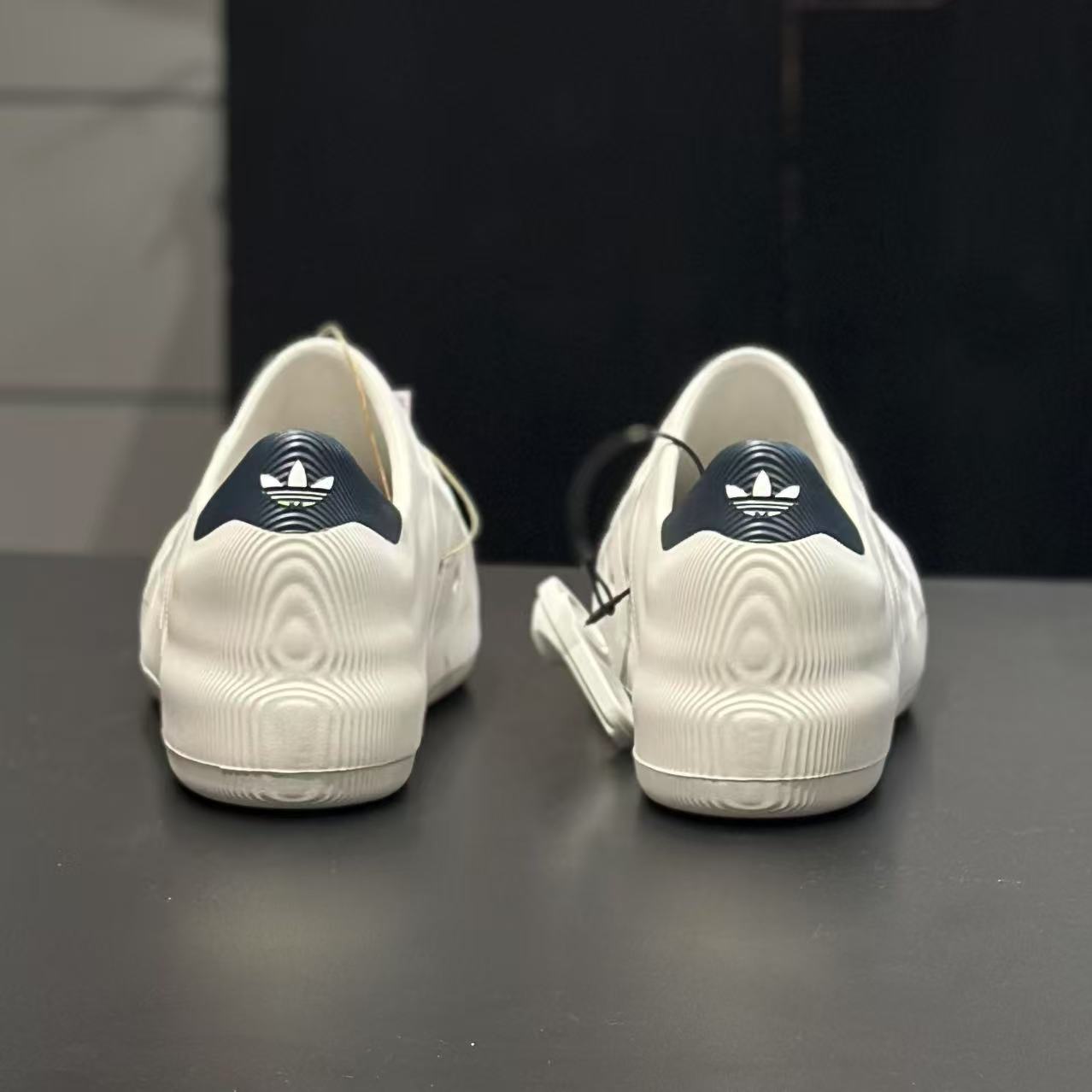 Adidas/阿迪达斯正品三叶草男女经典贝壳头板鞋运动鞋IF6180