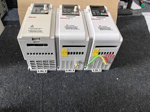 二手德力西变频器CDI-EM60G0R75T4B 0.75KW 380V 0-3200HZ 包好用