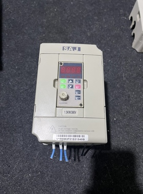 SAJ三晶变频器8000 V1R5M3 1.5KW 380V二手拆机 功能包好