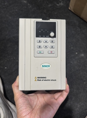 二手新科瑞变频器2.2KW 380V C500-2R2G-4TB功能正常 包上机SINCR