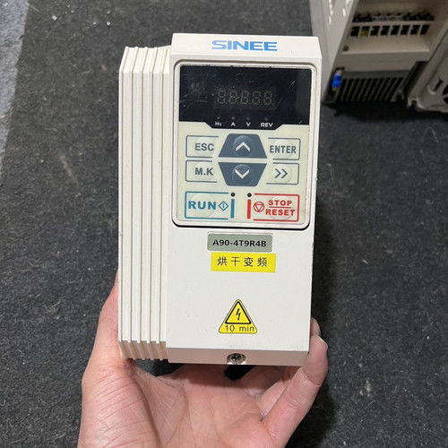 SINEE正弦变频器A90-4T9R4B三相380V/4KW二手拆机 功能包好