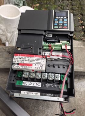 二手台达C2000变频器VFD300C43A 30KW 380V功能正常包好用