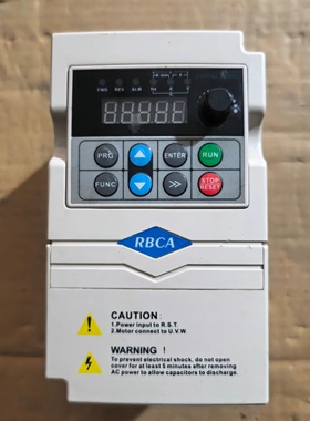 罗宾康变频器A900-4T02R2G/4P 2.2KW/4KW 380V二手 包好