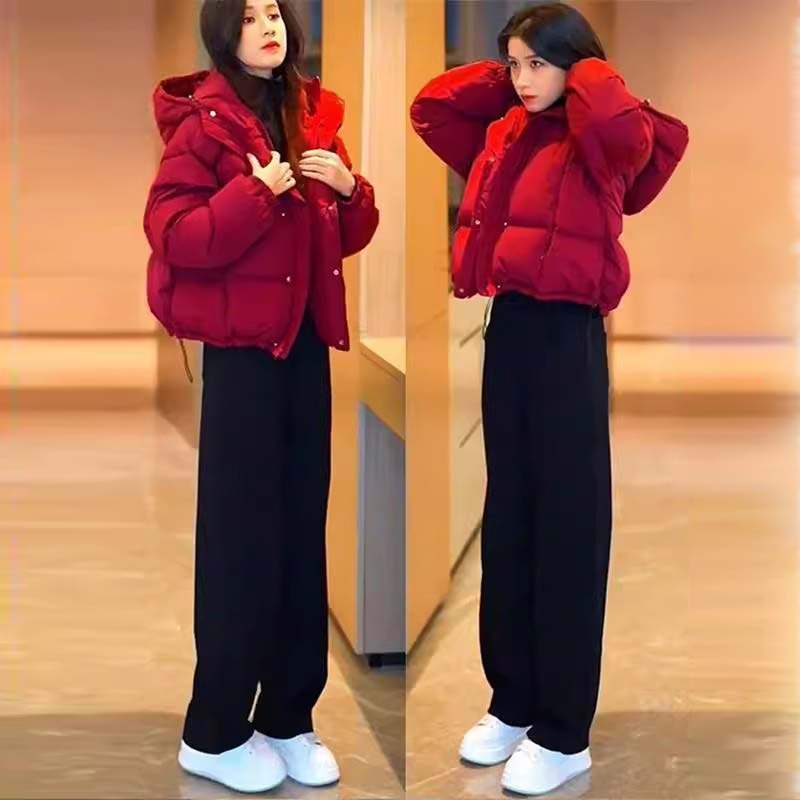 冬季小个子时尚套装红色连帽保暖棉服外套2025加绒裤子减龄两件套,女装/女士精品,时尚套装,淘宝优惠券,粉丝福利购,淘宝优惠卷