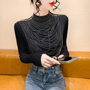 今年爆款黑色毛衣女2026新款秋冬内搭打底衫女士针织叠穿修身上衣