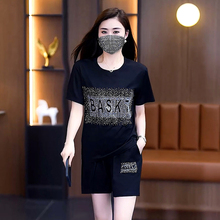 胖妹妹烫钻遮肉短袖T恤+短裤两件套女2025年夏季新款时尚休闲套装