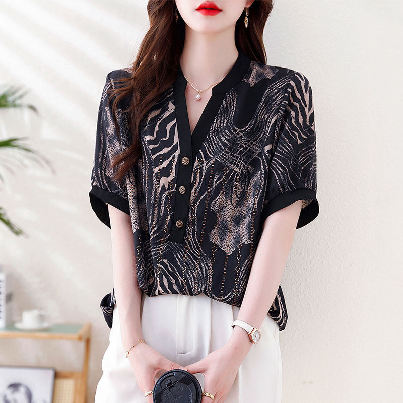 大码女装2025夏季新款上衣复古时尚减龄洋气高端烫钻遮肉显瘦衬衫