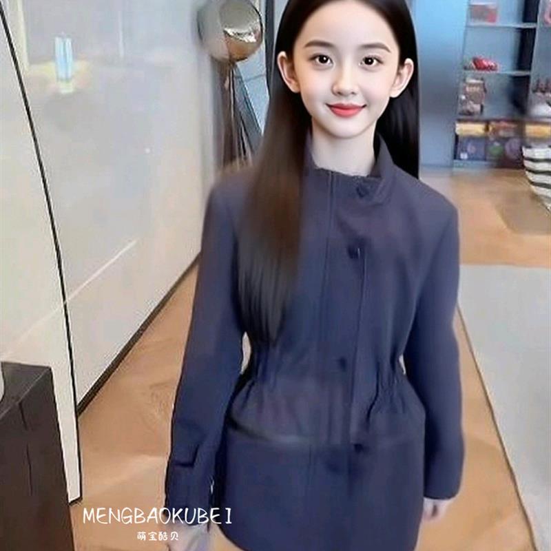 女童冲锋衣外套高级秋季今年流行爆款2025新款儿童风衣外套洋气