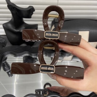 E4626 金属标巧克力13cm大号抓夹女2025新高级感鲨鱼盘发夹子头饰