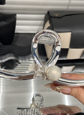 E4518H珠珠仿金属12cm抓夹发夹2025新款后脑勺鲨鱼夹气质发卡头饰