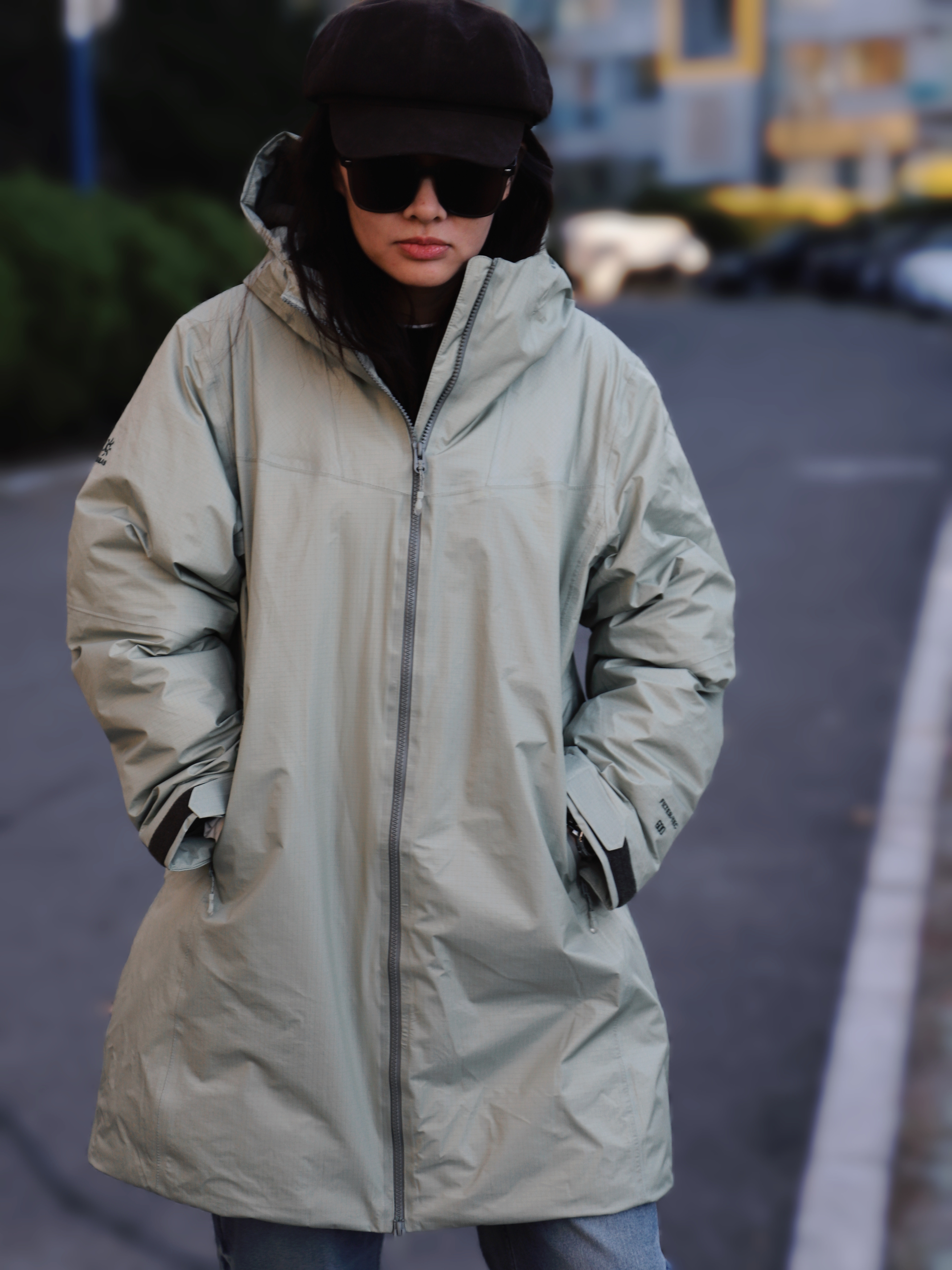 石头2025秋冬新款女款连帽冲锋衣科技羽绒服鹅服外套