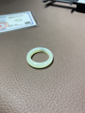 天然和田玉俄料带黑皮指环戒指359号
