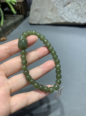 天然和田玉湖水绿老型珠6×8mm手串手链貔貅034号带证书