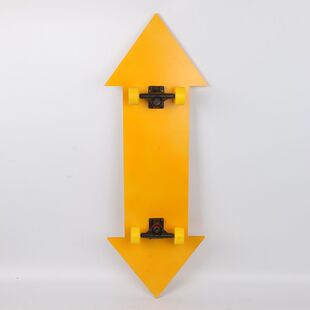 凹凸世界 金cos道具服 矢量冲击 小箭头 滑板 缺角四角