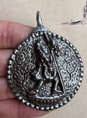 复古玄铁九宫八卦佛牌尼泊尔藏式文化天铁九宫挂件寒铁吊坠配饰