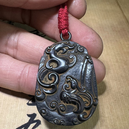 纯铁黑漆古天铁双面龙凤呈祥牌藏式文玩挂牌吊坠包挂饰品手工錾刻