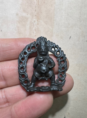 藏式密宗纯铁黑财神佛牌随身挂件复古尼泊尔西藏天铁寸佛吊坠配饰