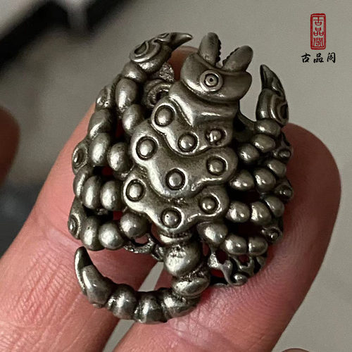 特色法器西藏忿怒莲师护法蝎白铜材质藏民手工做旧莲花生护法蝎