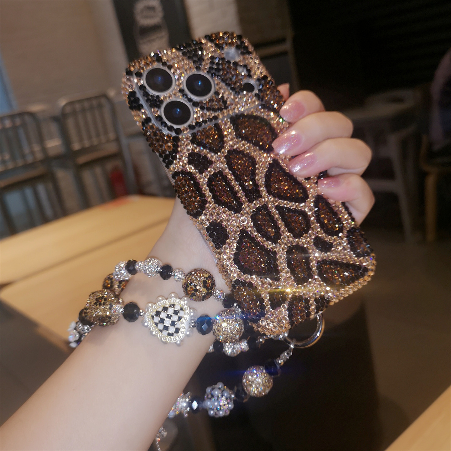 网红新款适用于iphone17pro max苹果16手机壳Air高级感水钻15plus欧美潮牌个性豹纹14保护套13全包防摔12女