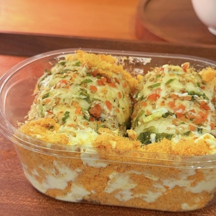 小春日食 老式奶香酱多多古早香葱肉松火腿动物奶油爆酱面包卷