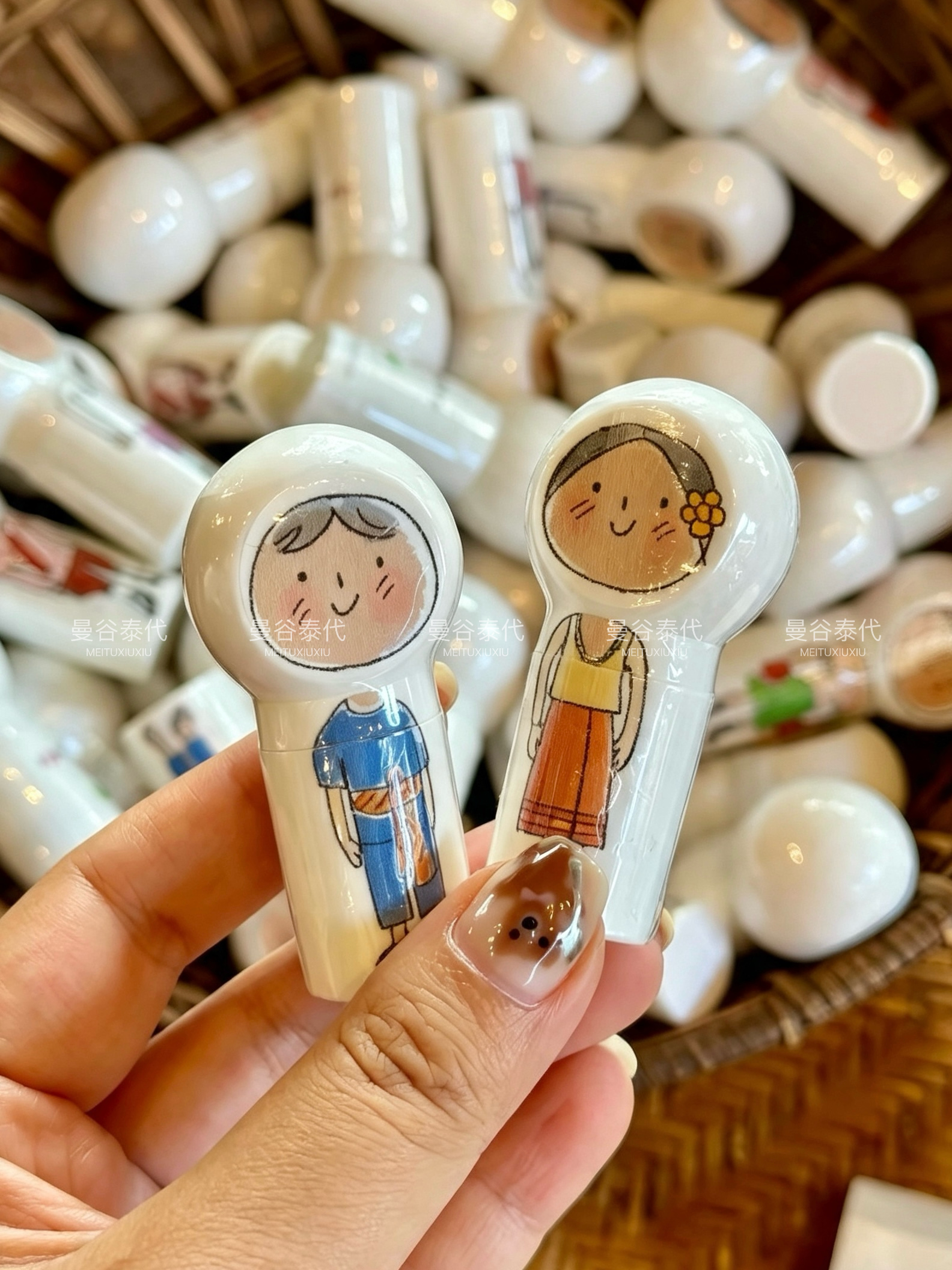 泰国清迈薄荷鼻通提神醒脑棒通鼻防犯神器舒缓放松可爱卡通