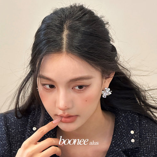 Boonee alus2024新款花朵耳钉女轻奢高级感肌理镶钻气质小众耳环