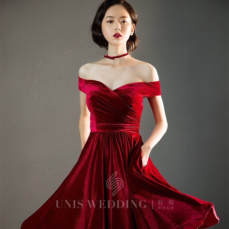 有妳婚紗天鵝絨禮服敬酒服年會禮服系列俏皮壹字肩晚禮服2019在類目 女裝/女士精品, 婚紗/旗袍/禮服, 婚紗中 - 來自Buy2taobao.com提供專業的淘寶代購服務