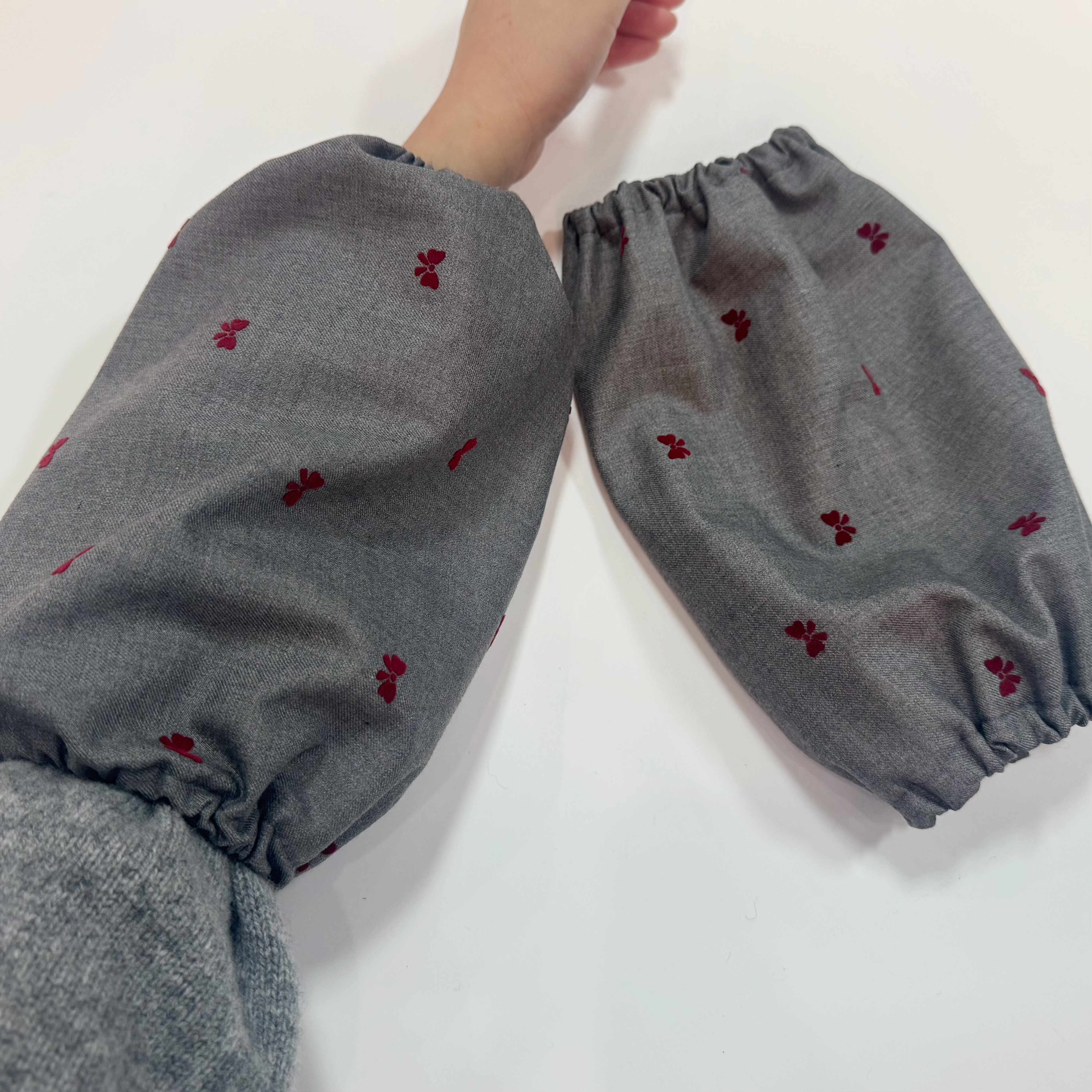 袖套办公室上班族灰色气质短款袖套植绒蝴蝶结羽绒服毛衣护袖秋冬