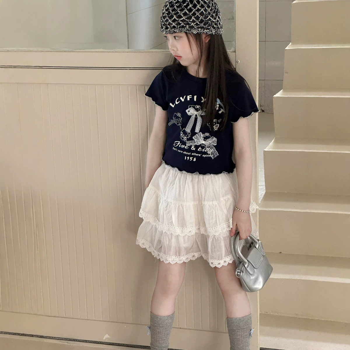 三年四班 女童夏季新款甜美蕾丝蝴蝶结上衣女宝宝韩版猫咪短袖T恤