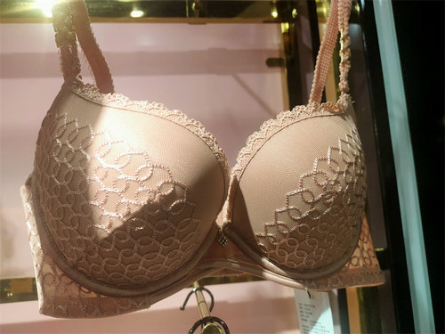 上薄下厚聚拢收副乳蕾丝女士文胸