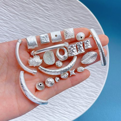 纯银拉丝锤纹莲花方隔珠桶珠弯管