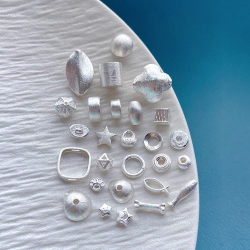 纯银拉丝四叶草花苞大孔跑环隔珠