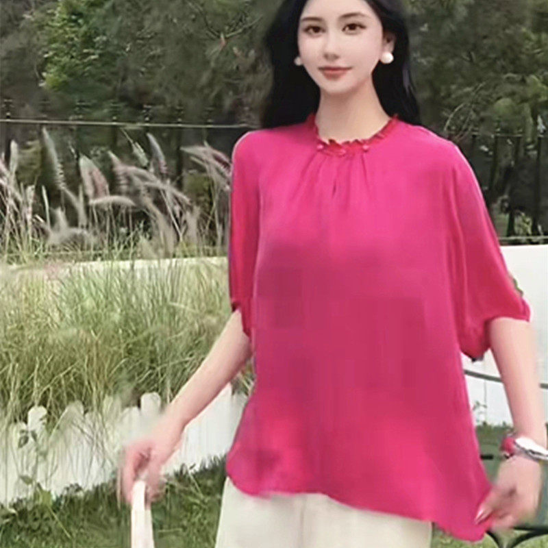 木夕游夏季新款真丝贡缎纯色玫红短袖上衣气质圆领宽松大码妈妈装