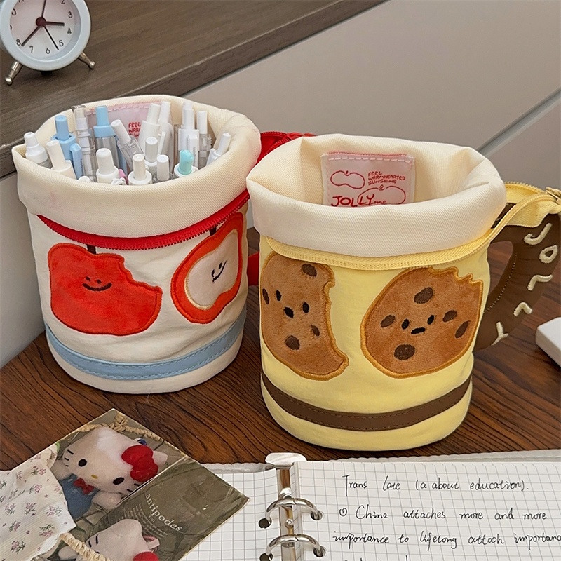 笔袋高颜值ins风女生2025新款文具盒大容量铅笔盒创意小学生笔筒