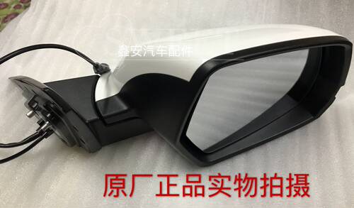 一汽奔腾新X80F倒车镜带摄像头