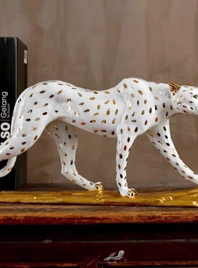 猎豹十二生肖陶瓷动物摆件家居办公室摆设送礼工艺品创意装饰品